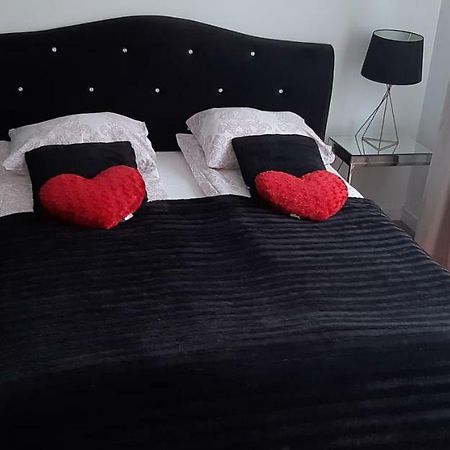 Апартаменты Apartament Mona Starowka-Old Town Эльблонг Экстерьер фото